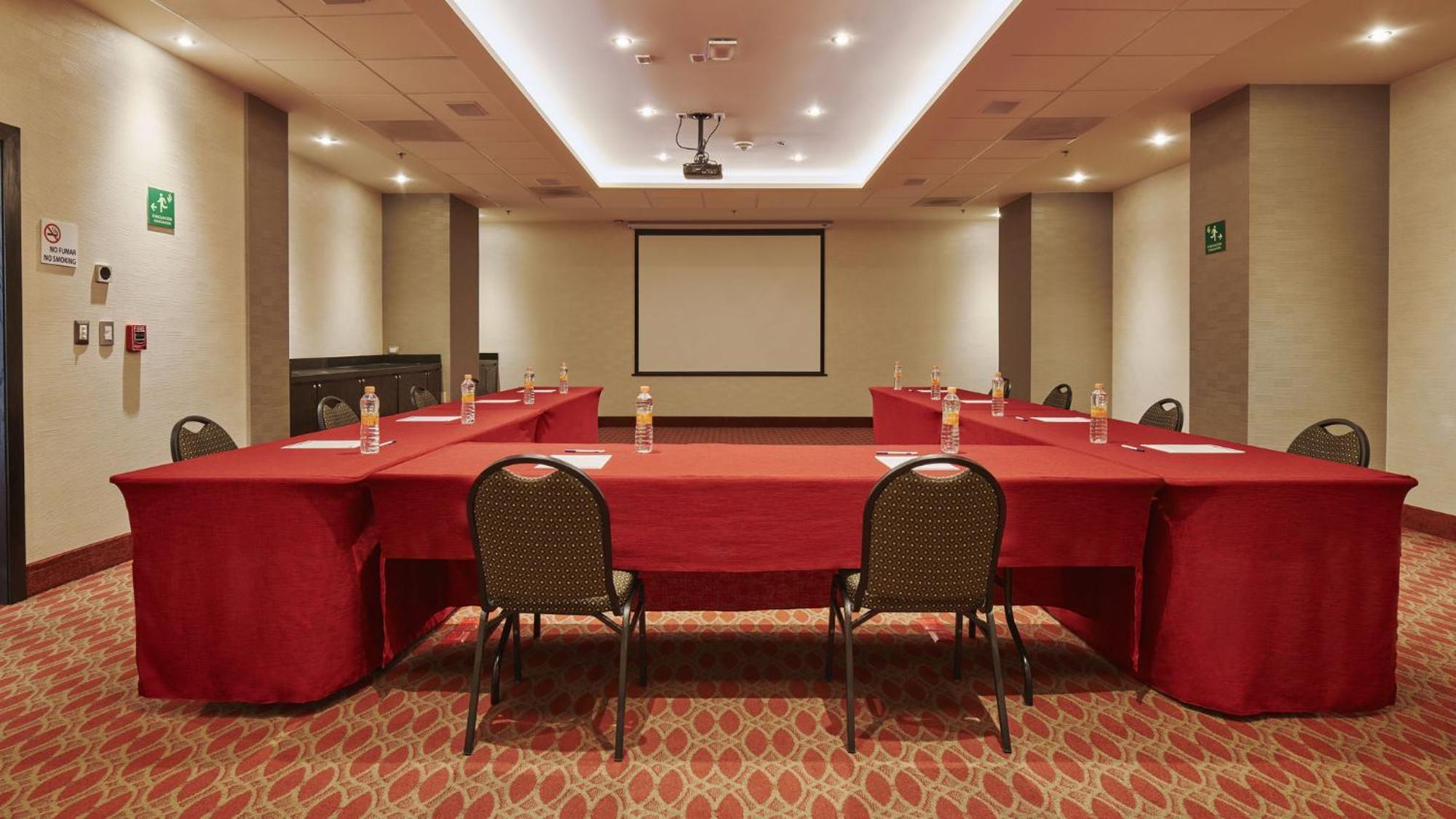 Holiday Inn Express & Suites Chihuahua Juventud By Ihg Exteriér fotografie