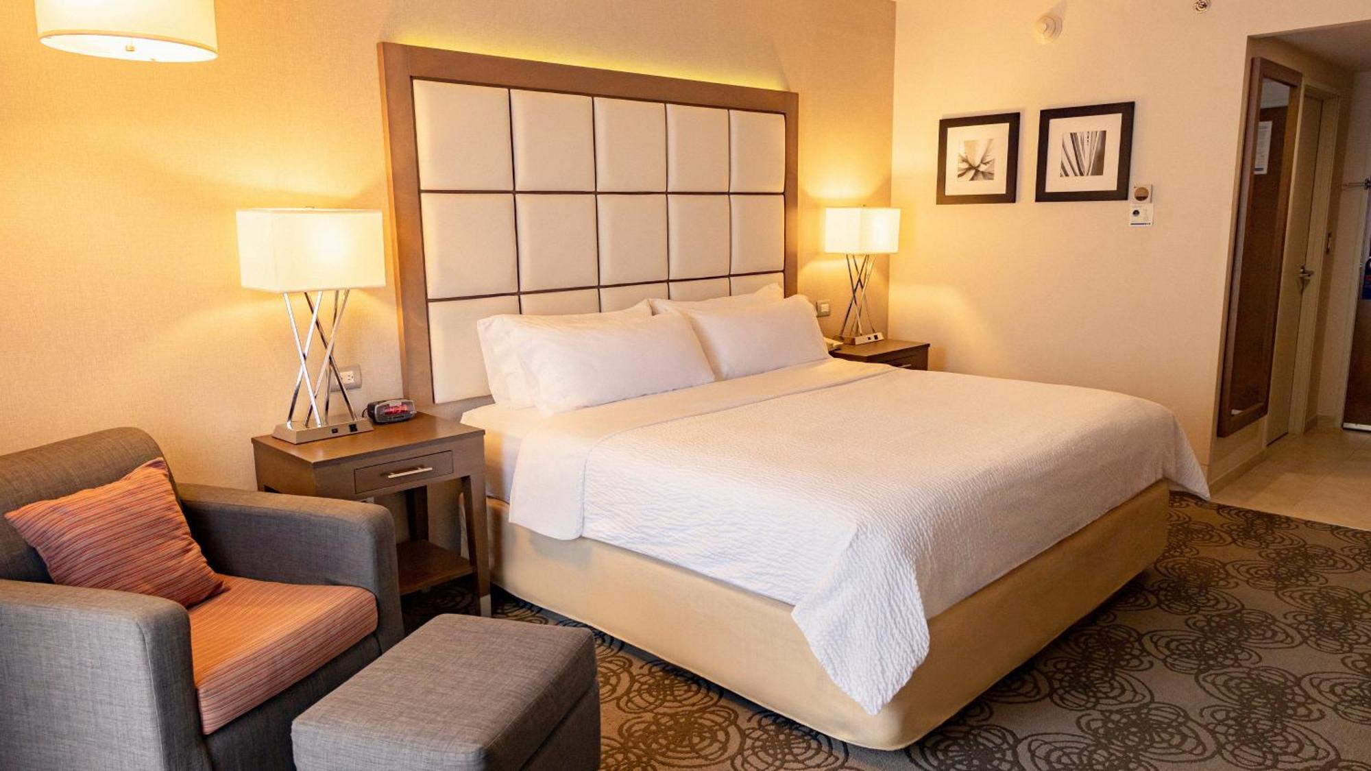 Holiday Inn Express & Suites Chihuahua Juventud By Ihg Exteriér fotografie