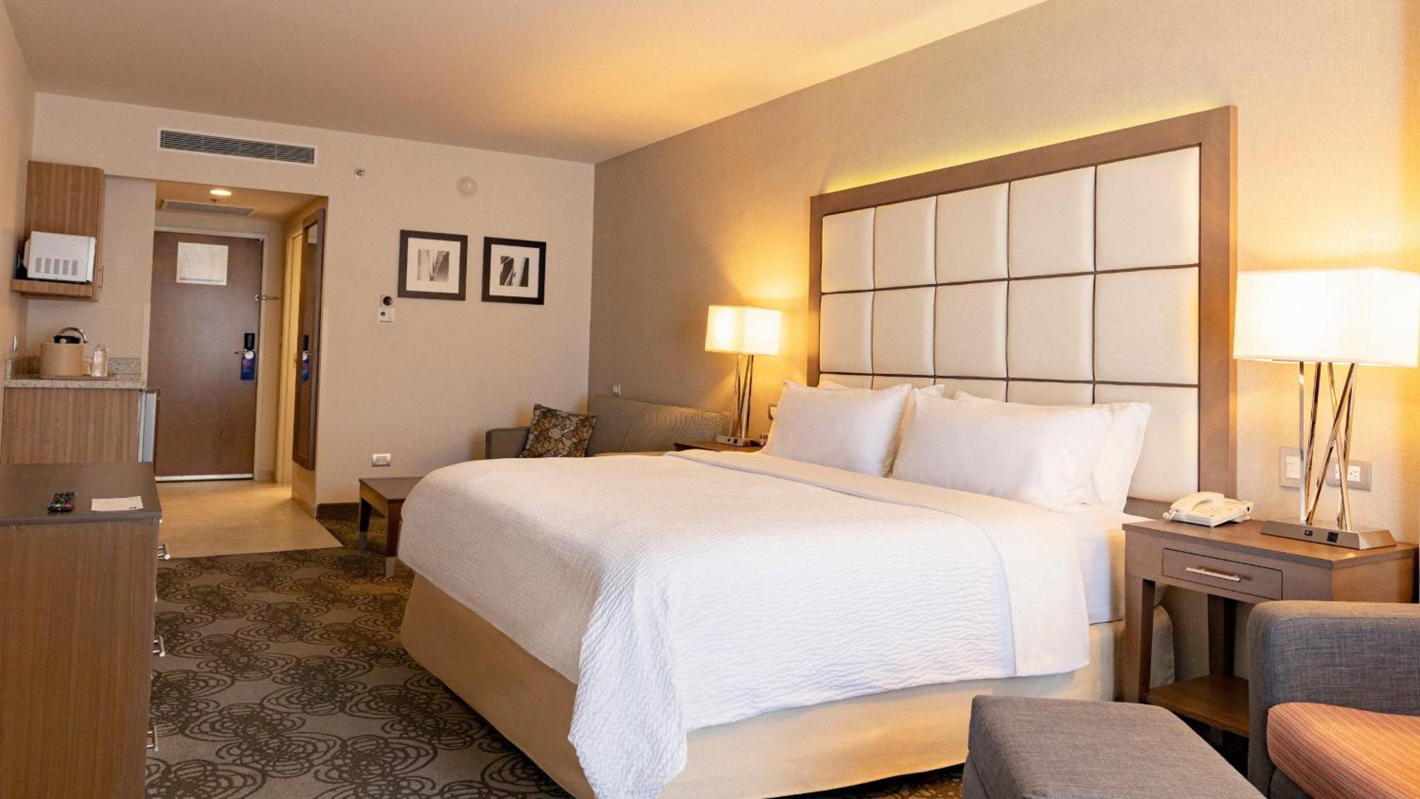 Holiday Inn Express & Suites Chihuahua Juventud By Ihg Exteriér fotografie