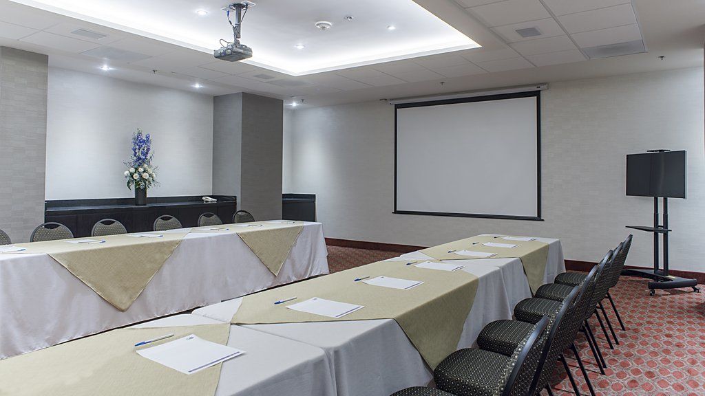 Holiday Inn Express & Suites Chihuahua Juventud By Ihg Exteriér fotografie